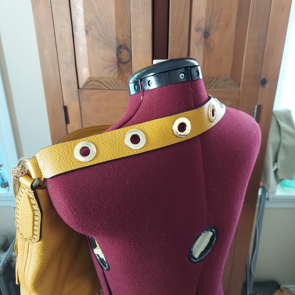 Michael Kors Brooklyn - Picture 5 of 17